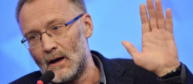 Михеев поставил диагноз Ющенко: за ногу не кусает, но точно ненормальный