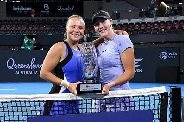 Путин наградил теннисисток Андрееву и Шнайдер