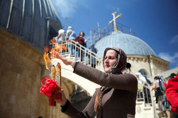 РИА: в Иерусалиме усилили меры безопасности перед схождением Благодатного огня