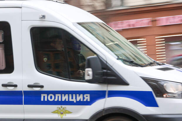 Выстрелил в того, кто пытался помочь: что известно о состоянии раненого в Петербурге полицейского