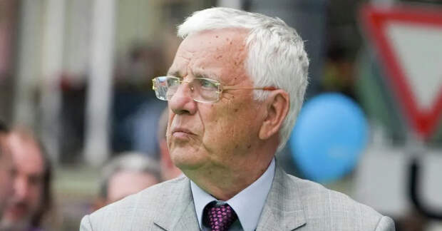 Композитор Раймонд Паулс попал в больницу