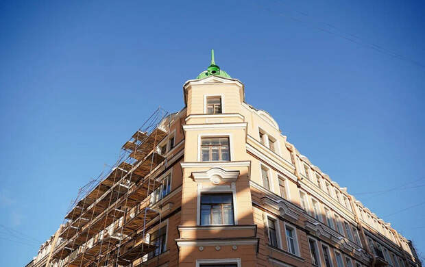 Трафик вокруг аварийного дома на Большой Зелениной полностью восстановят к осени