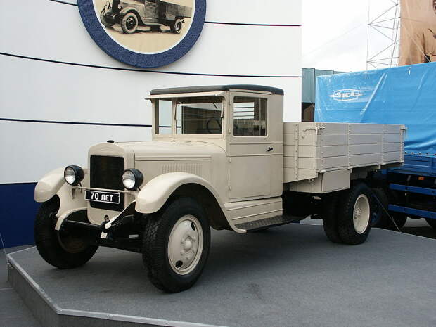 ZIS-5_truck_1933.JPG