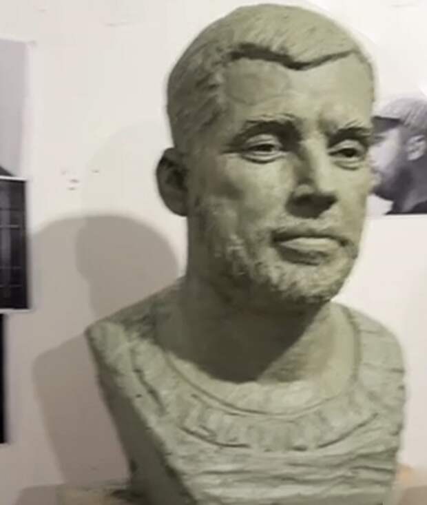 Скульптор Следков: бюст Паши Техника будет органично смотреться в камне