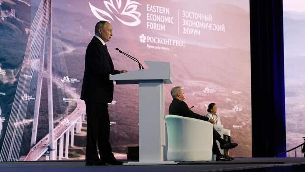 В. Путин на VIII Восточном экономическом форуме во Владивостоке, 12 сентября 2023 г