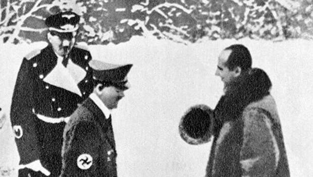 Министр иностранных дел Польши Юзеф Бек с визитом у рейхсканцлера Германии Адольфа Гитлера в его резиденции Оберхоф