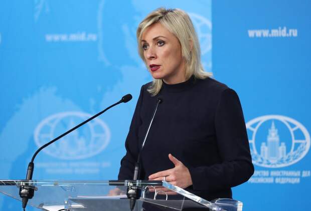 Захарова: Берлин блефует, обслуживая грязную политическую возню