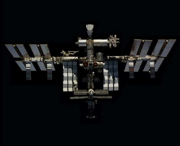 NASA досрочно передало командование МКС российскому космонавту