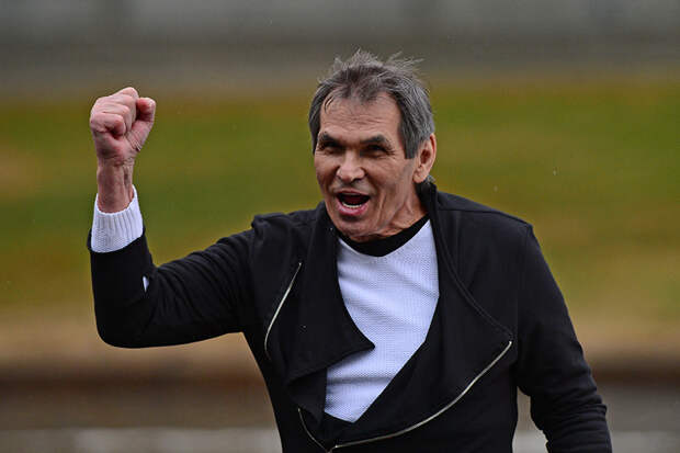 78-летний Бари Алибасов похвастался молодой женой: «Завидуйте!»