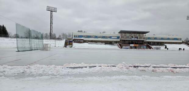 Матч «Старт» — «Кузбасс» сорван из-за неудовлетворительного состояния льда