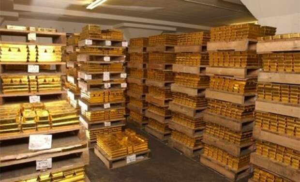 Глава Нацбанка Украины заявила о пропаже золотого запаса страны. Скоро хлопцы разбегутся, у атамана золотого запасу нема.