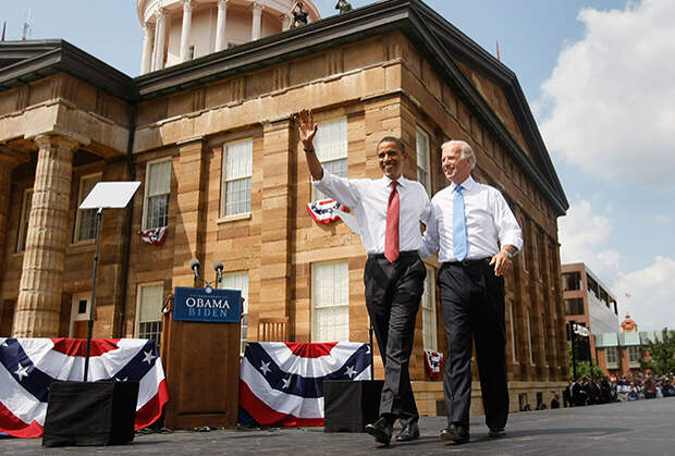 Барак Обама и Джо Байден во время президентской гонки в 2008 году