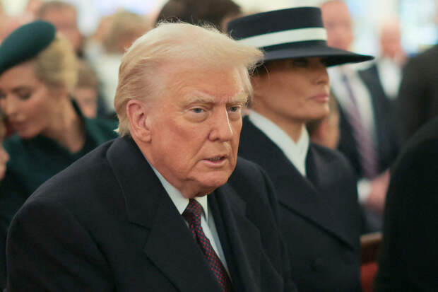 Трамп пообещал сделать США богаче и религиознее