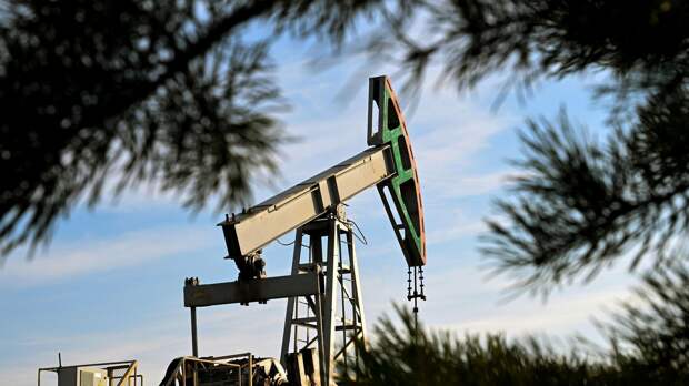 В КСИР заявили об освобождении арестованных танкеров с иранской нефтью