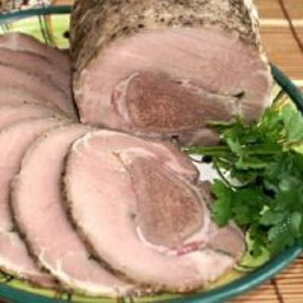 Отварная соленая свиная грудинка – рецепт в пакете