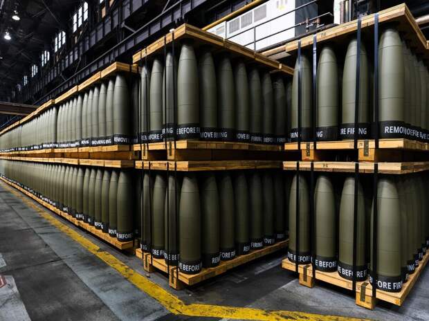 155-миллиметровые гаубичные снаряды M795 на заводе боеприпасов в Скрэнтоне, США© AP Photo / Matt Rourke