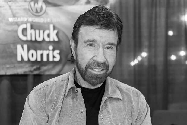 Умер Чак Норрис, звезда «Крутого Уокера» и «Одинокого волка Маккуэйда»