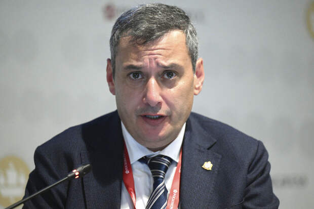 Хинштейн: ответственных за срыв замены окон в поврежденном БПЛА доме накажут