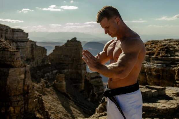 «Вот это было страшно». Роман Курцын рассказал о своих самых тяжёлых травмах