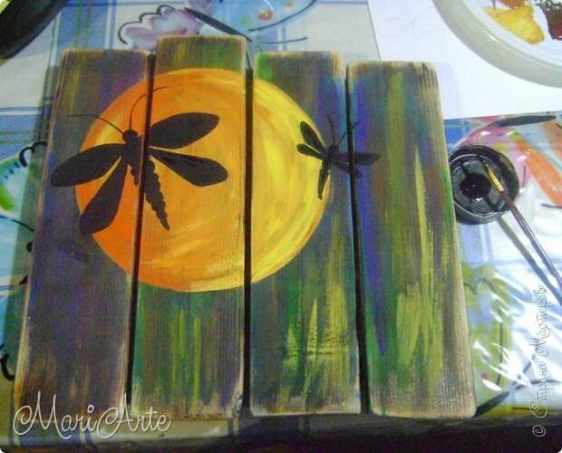 Здравствуйте, всем, заглянувшим ко мне в гости !!  Увидела я как то в интернете, что можно расписывать обычные деревянные дощечки, небрежно сколоченные..... фото 38