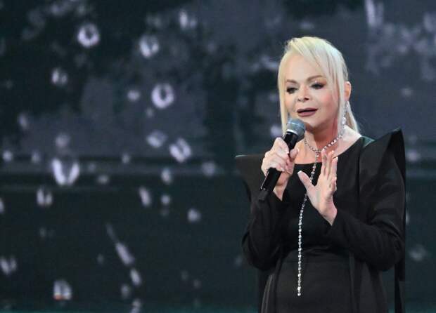 Долина выложила грустную песню в день переезда из квартиры Лурье