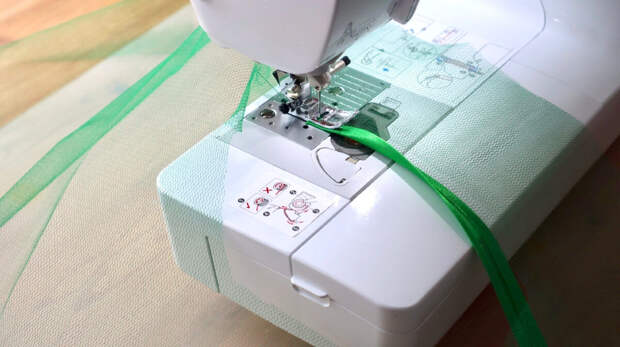 Листайте вправо