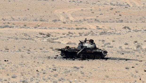 Подбитый танк в Сирии