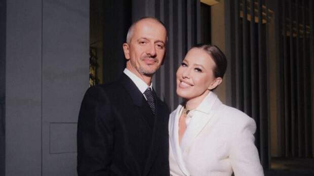 Собчак публично призналась в любви Богомолову, но критики вспомнили тайную связь режиссера