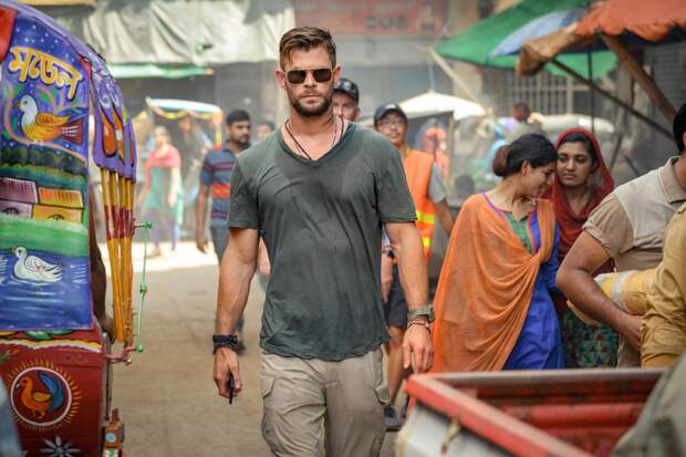 Chris Hemsworth, Extraction | Photo Credits: Jasin Boland/Netflix