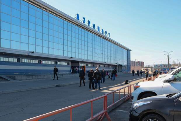 Рейс иркутск - сочи. Фото торгового комплекса иркутск. Аэропорт иркутск проект. Иркутск аэропорт бутики. Автовокзал иркутск аэропорт иркутск.