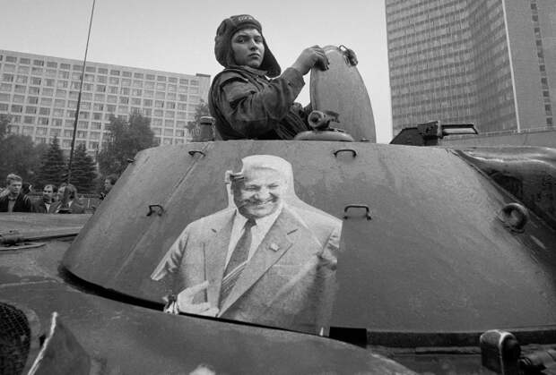 «Крушение СССР было потрясением» Один из самых ненавидимых политиков 1990-х провел радикальные реформы. Почему иначе было нельзя?