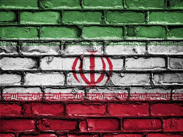Reuters: Вертолет президента Ирана Раиси полностью сгорел при крушении