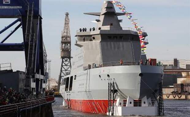 На фото: патрульный корабль ледового класса "Иван Папанин"