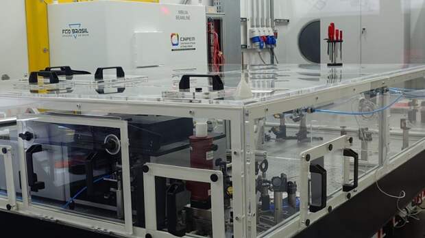 Искусственную эмаль научились «собирать» с помощью электрического поля