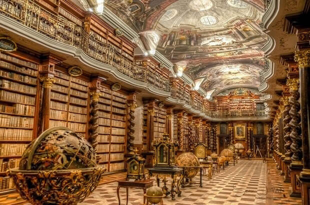 Клементинум: самая красивая библиотека в мире