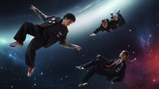 Выиграй уникальный космический мерч от FONBET и КХЛ