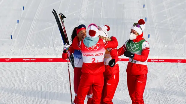 Чепалова призналась, что очень сильно переживала за российских лыжниц в эстафете