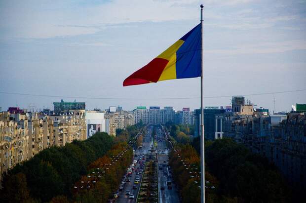 Власти Румынии выслали из страны дипломата РФ