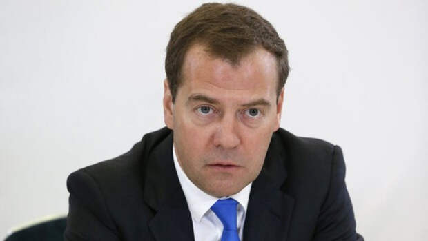 Медведев указал на искусственное усугубление конфликта на востоке Украины