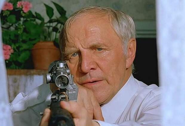 Что на самом деле случилось с прототипа героя фильма «Ворошиловский стрелок»