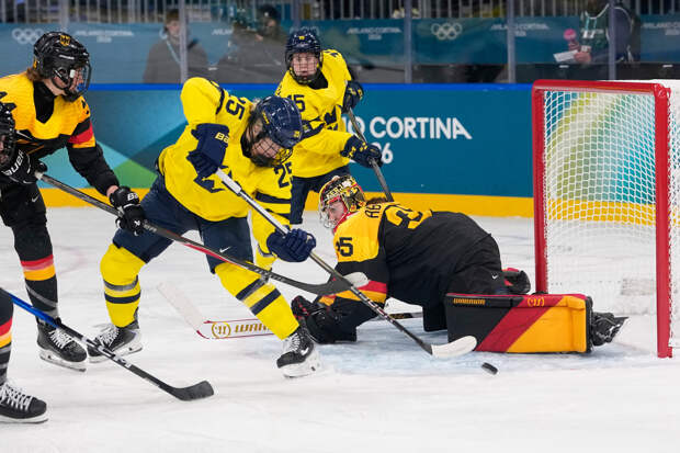 Немецкие хоккеистки отказались пустить шведок в туалет на Олимпиаде