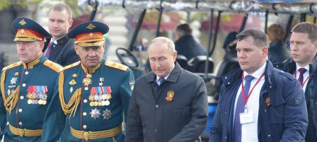 С Днём рождения, товарищ министр обороны Российской Федерации