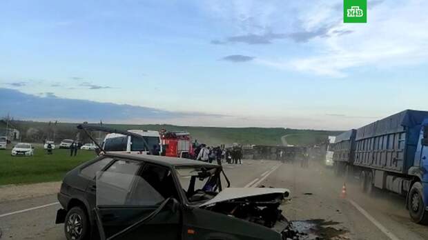 ДТП на Ставрополье: врачи борются за жизнь 9 детей