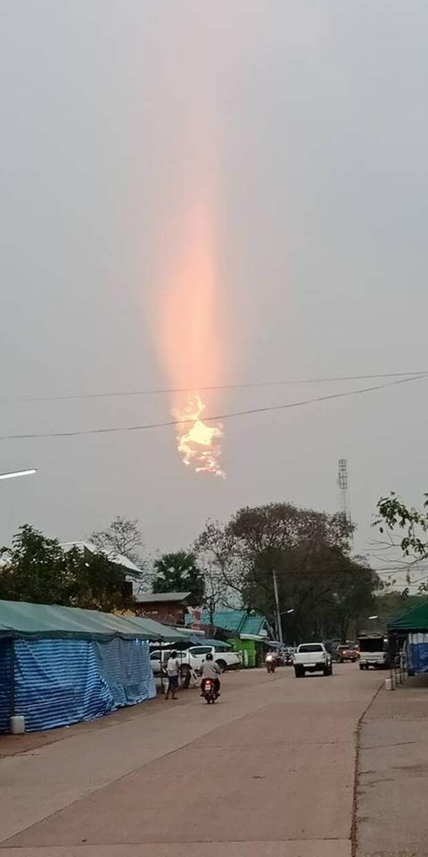 горящее небо Таиланд, небо горит Таиланд март 2018, небо горящий Тайланд видео, Тайланд видео небо горит марта 2018 