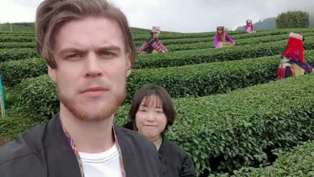 Мой друг на съемках фильма в Китае. Белая звезда =)