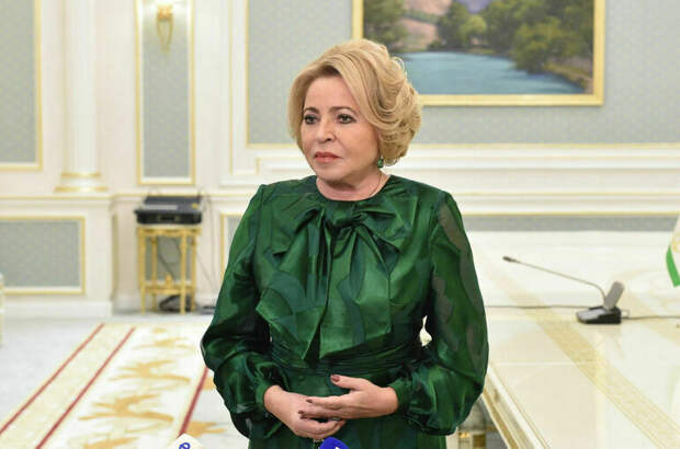 Матвиенко поздравила патриарха Кирилла с 17-летием интронизации