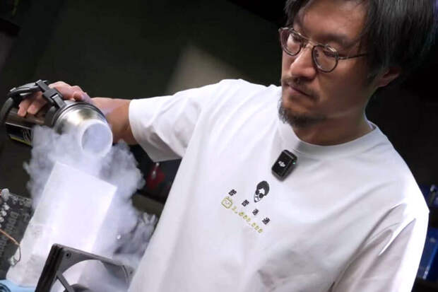 Химик Поваров: коктейль с жидким азотом вряд ли может разорвать желудок человеку