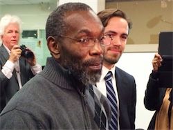 В США освободили несправедливо отсидевшего 39 лет мужчину В США освободили несправедливо отсидевшего 39 лет мужчину