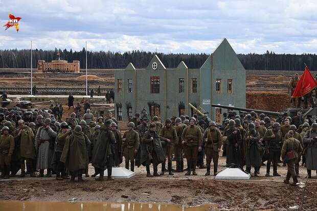 В подмосковном парке "Патриот" прошла масштабная реконструкция боёв последних дней войны Фото: Михаил ФРОЛОВ
