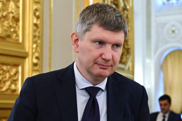 Российский министр заявил о готовности обсуждать введение налога на сверхприбыль